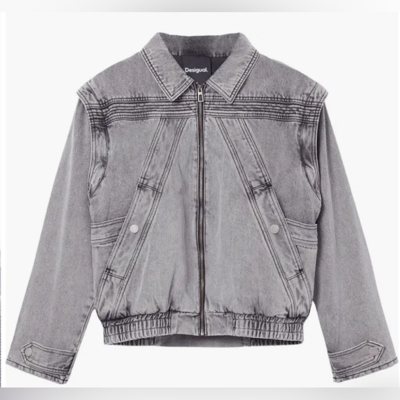 Denim Jacket BY Desigual size XS NEW WITH TAGS - Picture 1 of 8